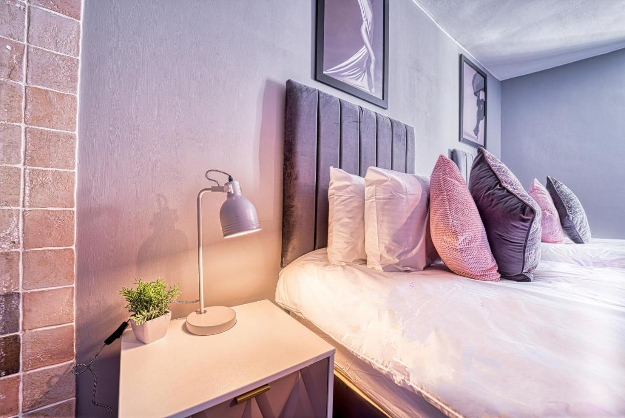 The Stylish Gem Of Bath - Football Table - Sleeps 10 Экстерьер фото