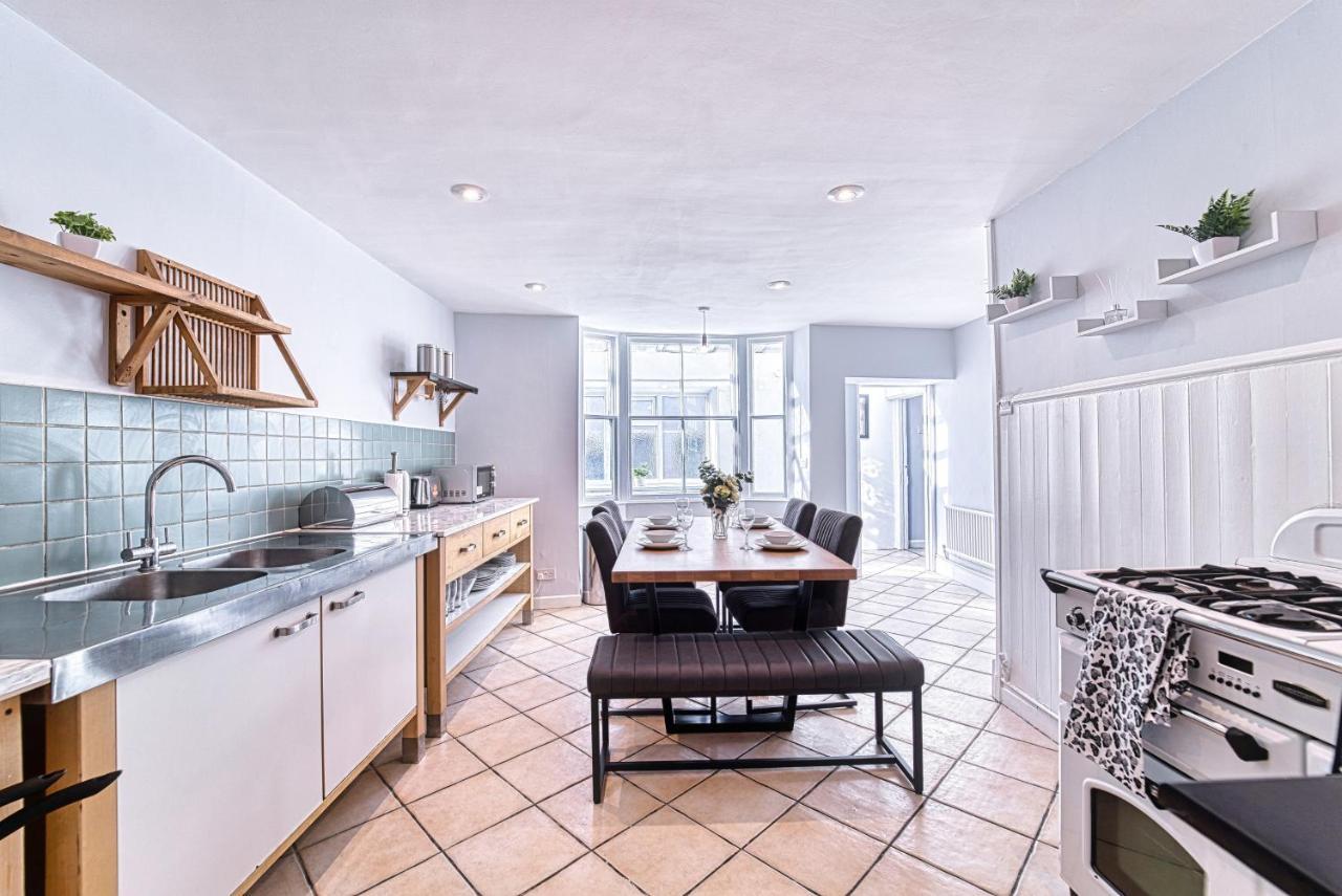 The Stylish Gem Of Bath - Football Table - Sleeps 10 Экстерьер фото